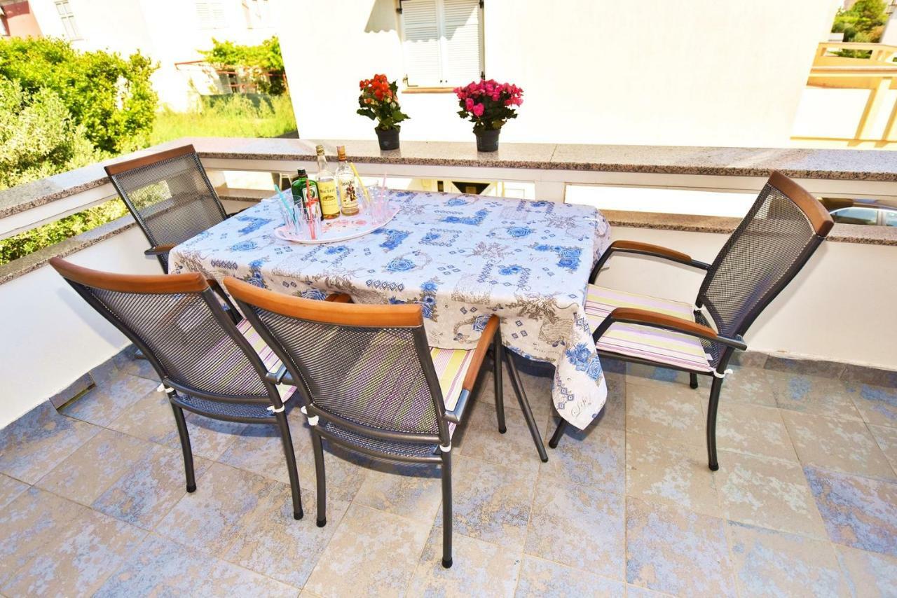 Apartments Villa Milenka 노바야 외부 사진