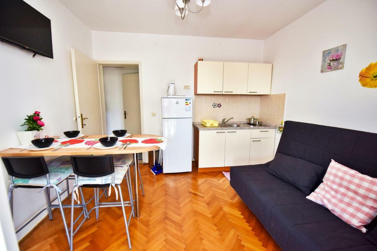 Apartments Villa Milenka 노바야 외부 사진