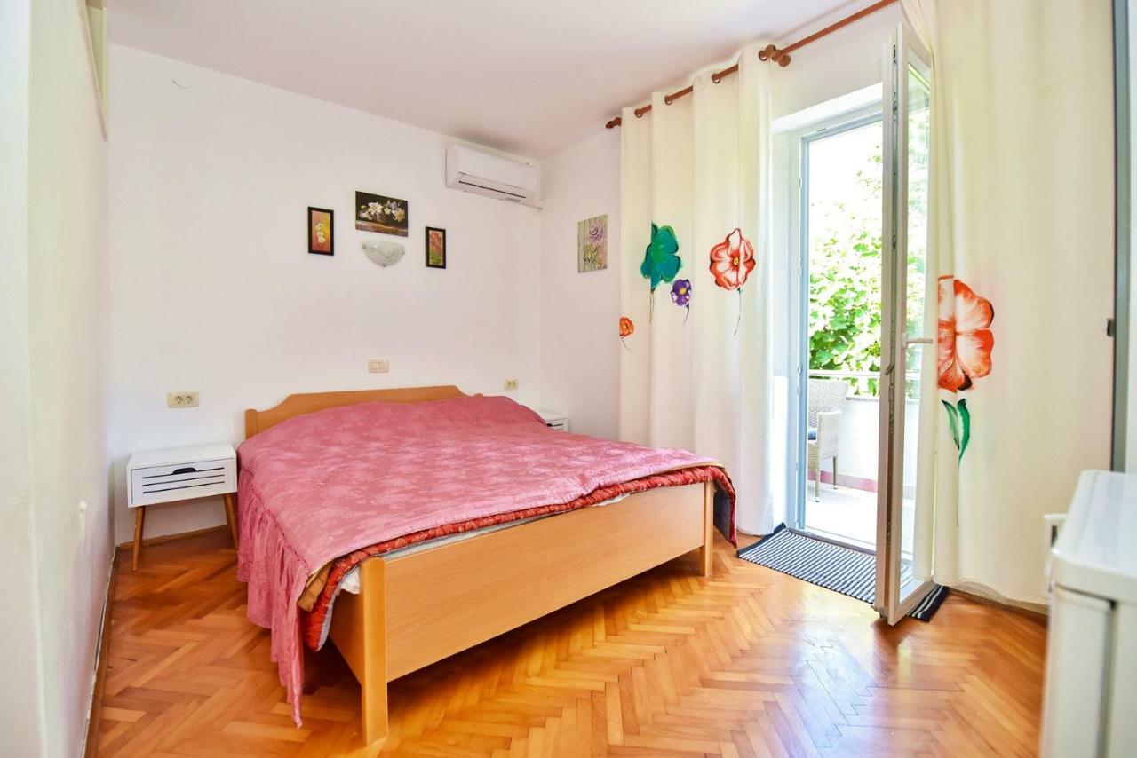 Apartments Villa Milenka 노바야 외부 사진